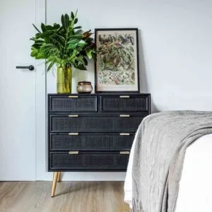 Cómoda Madera Y Rejilla Negra